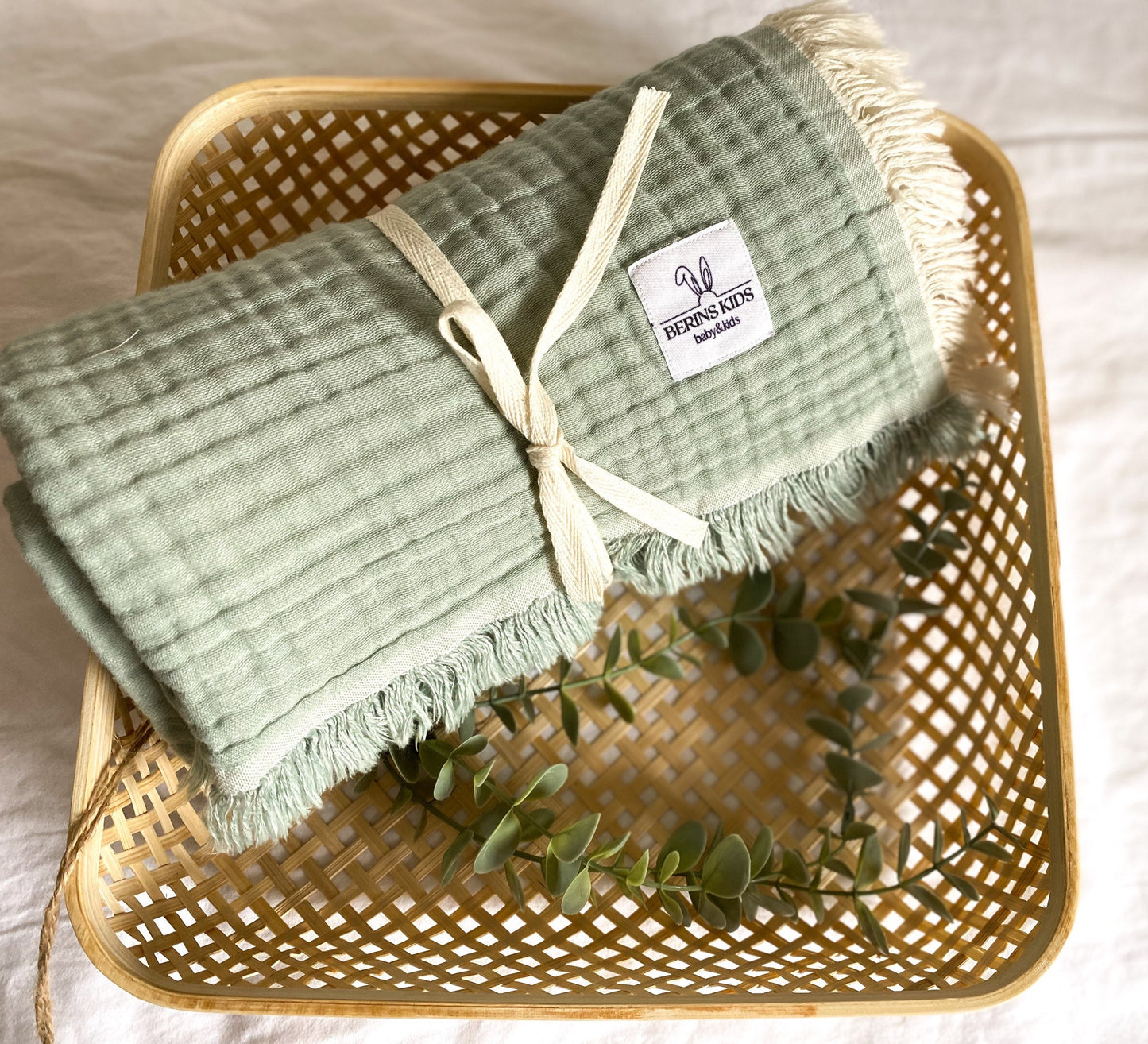 Soft Gauze Muslin Blanket 100% Cotton for Baby/Kids| Personalised Luxury Muslin Blankets 110x110cm