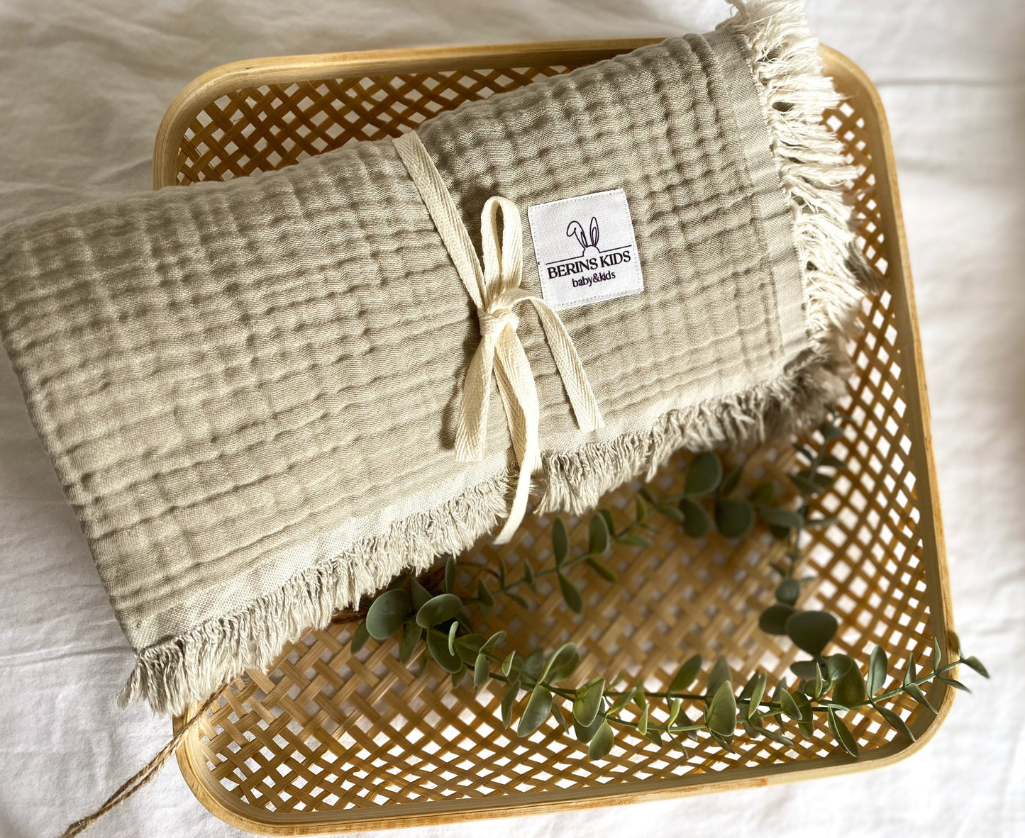 Soft Gauze Muslin Blanket 100% Cotton for Baby/Kids| Personalised Luxury Muslin Blankets 110x110cm