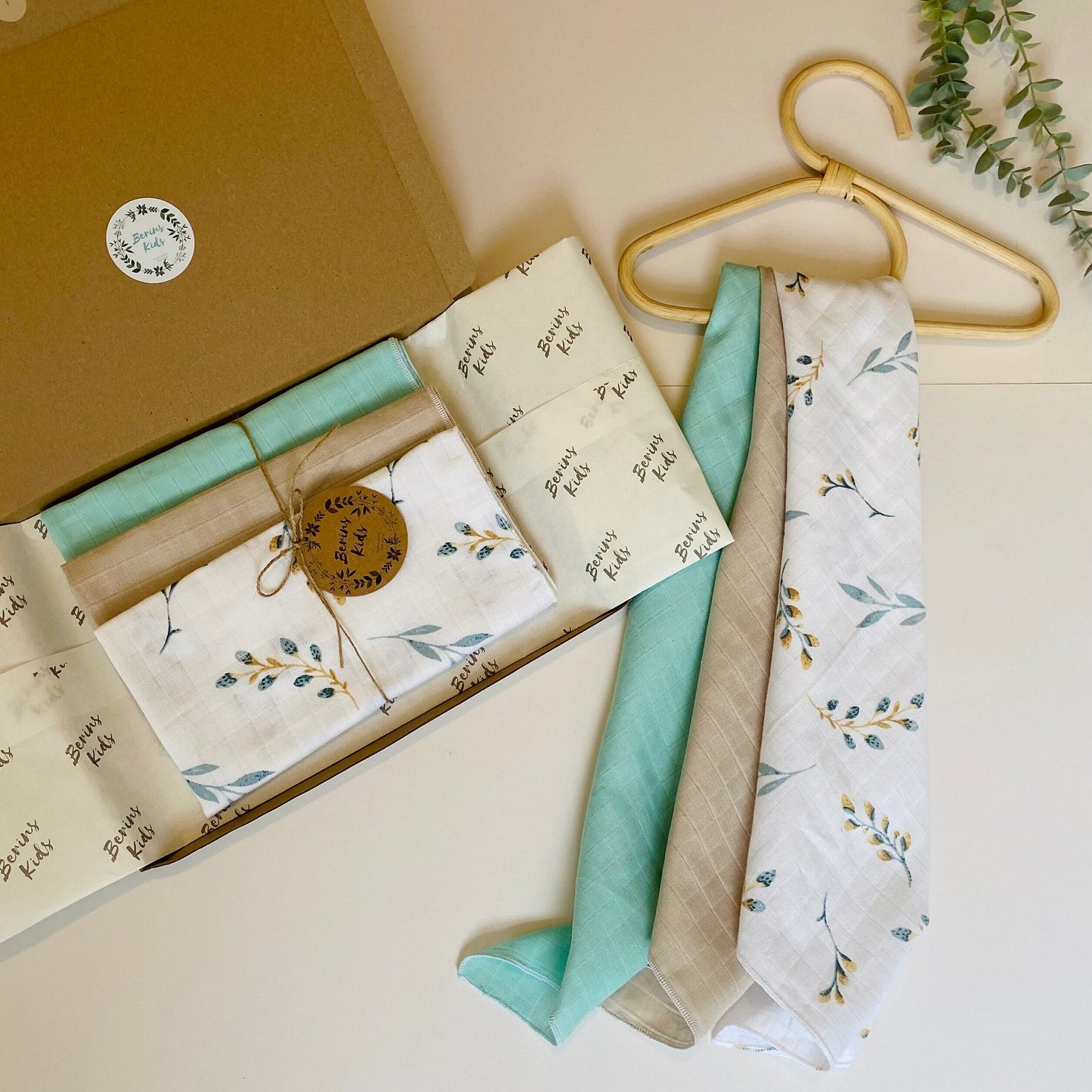 Turquoise-Leaf Muslin Squares 3 Packs, 50x50cm Baby Face Towel/Flannels for Bath| Baby Gift Set