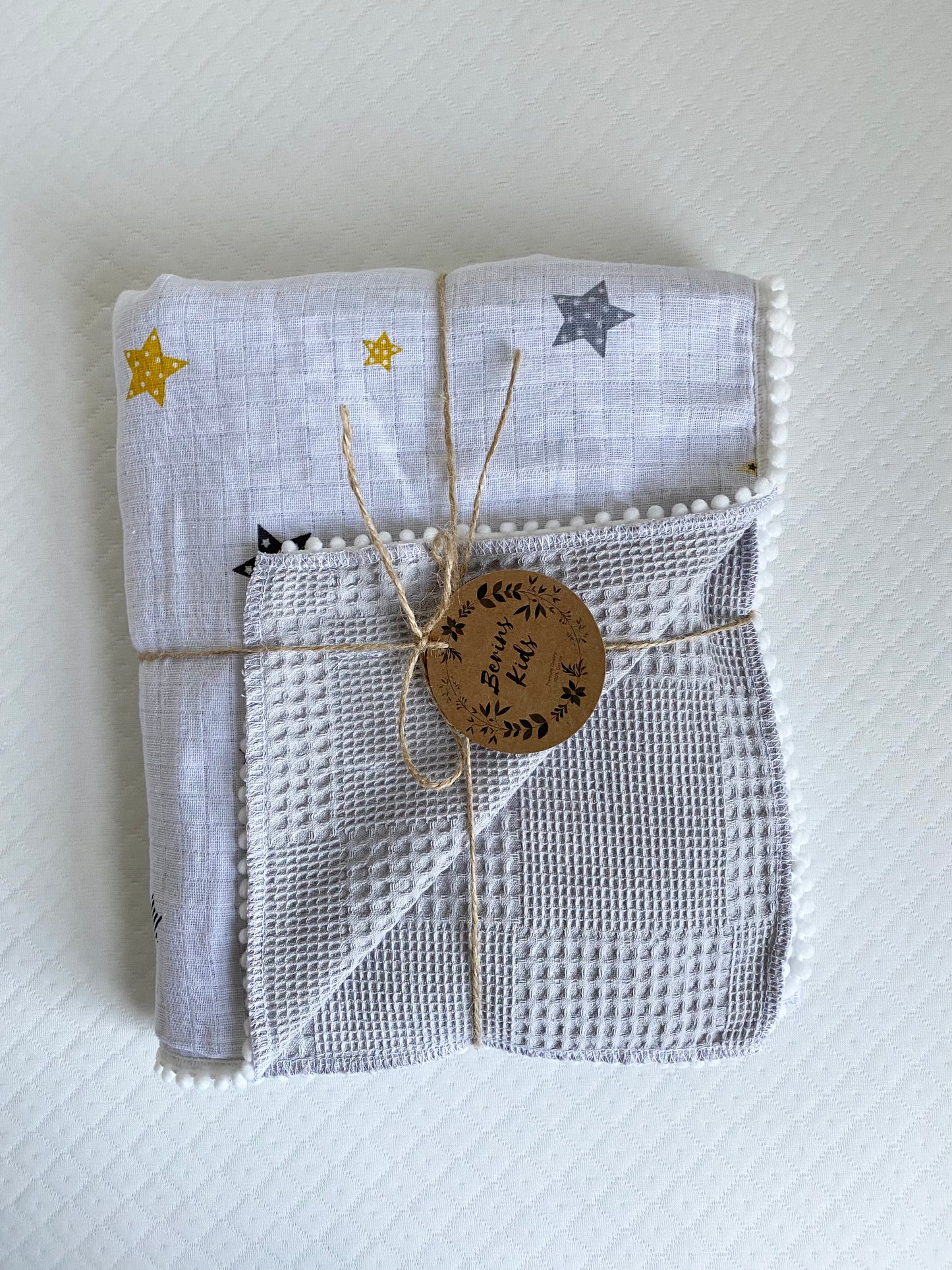 Large Double Sided 100% Cotton Grey Waffle and Yellow Stars Muslin Blanket with Pom Pom Trims 120x100cm