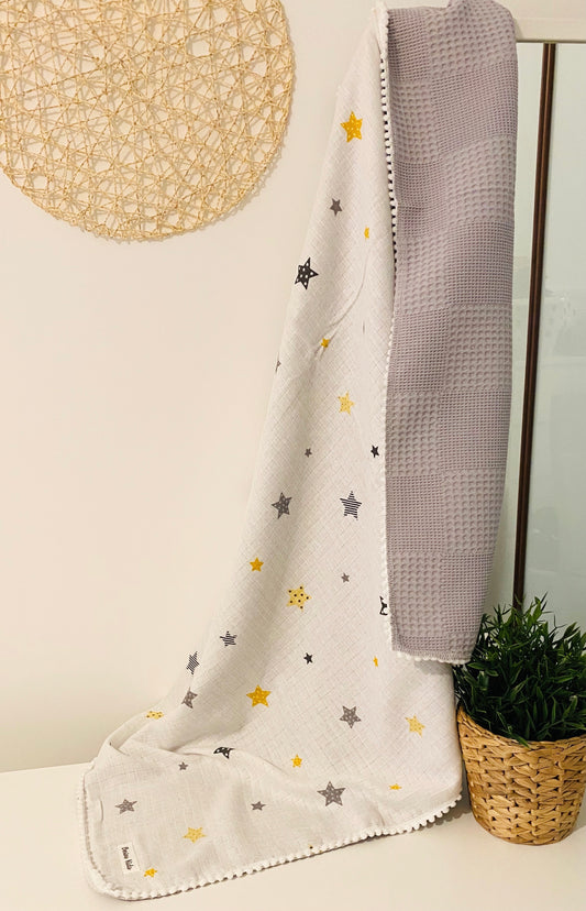 Large Double Sided 100% Cotton Grey Waffle and Yellow Stars Muslin Blanket with Pom Pom Trims 120x100cm