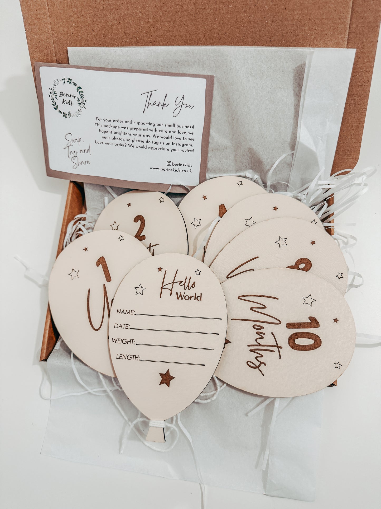 Balloon Milestone Plaque Set | 7 Wooden Baby Milestone Cards Moon and Stars