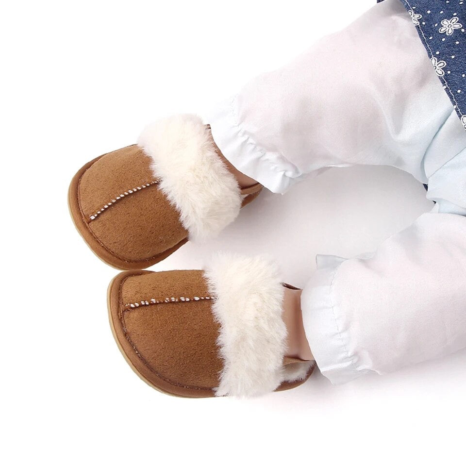 Fluffy store baby slippers